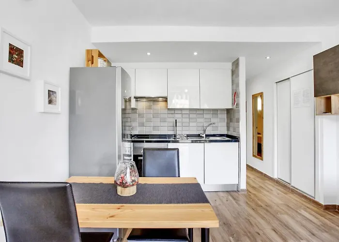 아파트 Modern Playa Honda In Playa De Americas 플라야데라스아메리카스