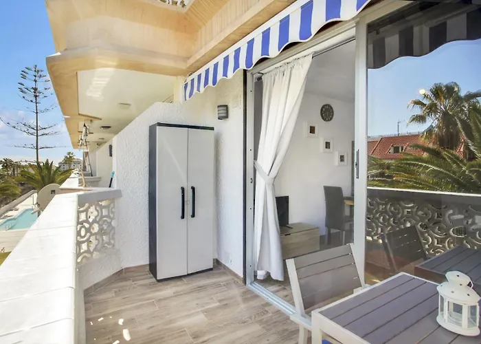 Modern Playa Honda In Playa De Americas Appartamento