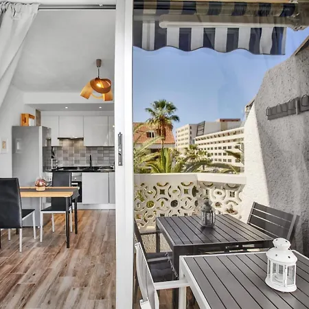 Modern Playa Honda In Playa De Americas * بلايا ذي لاس أميريكاس