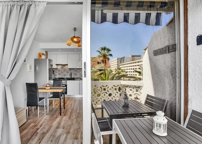 Modern In Playa De Americas * Плая-де-лас-Америкас